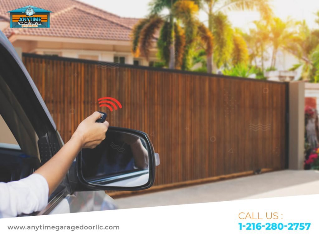 Garage door repair Solon