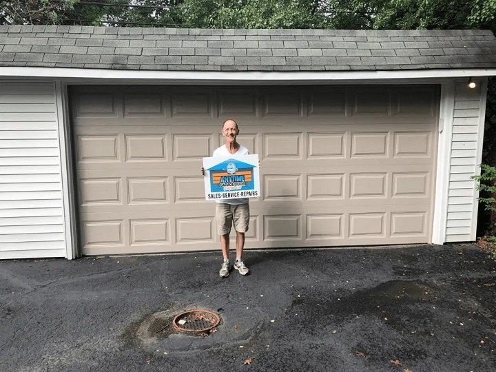 Expert Garage door service Beachwood